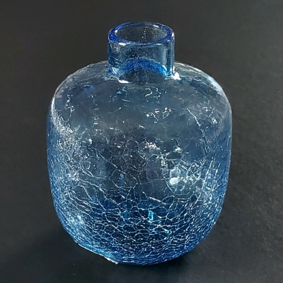 MCM Blenko #6424 Handcrafted Rare Ice Blue Crackle Art Glass Vase by Joel Myers - Picture 6 of 16